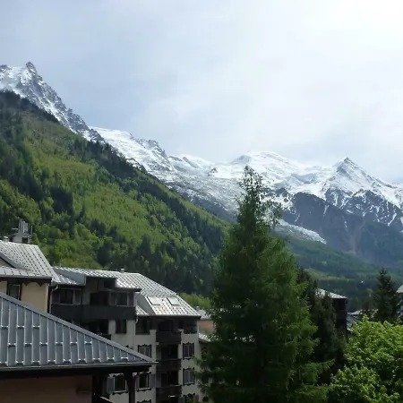 Only 200 Metres To The Free Ski Bus Stop Appartement *